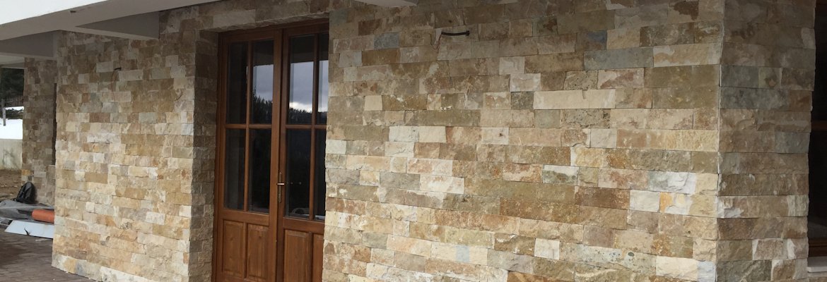 casa placata cu piatra naturala